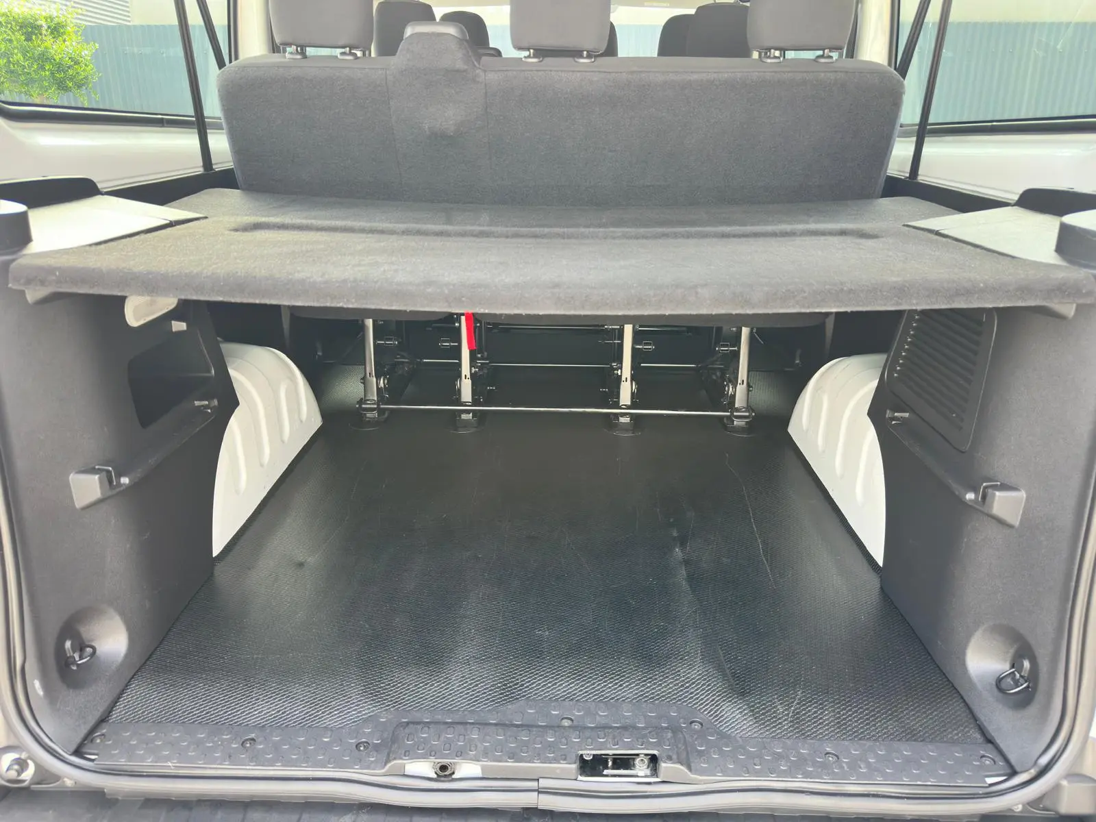 Renault Trafic 2.0 DCI L2 LONGA 12