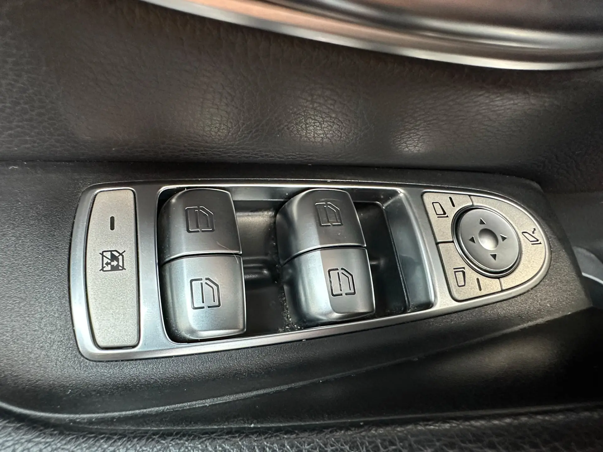 Mercedes-Benz E 300 de AMG Line 25