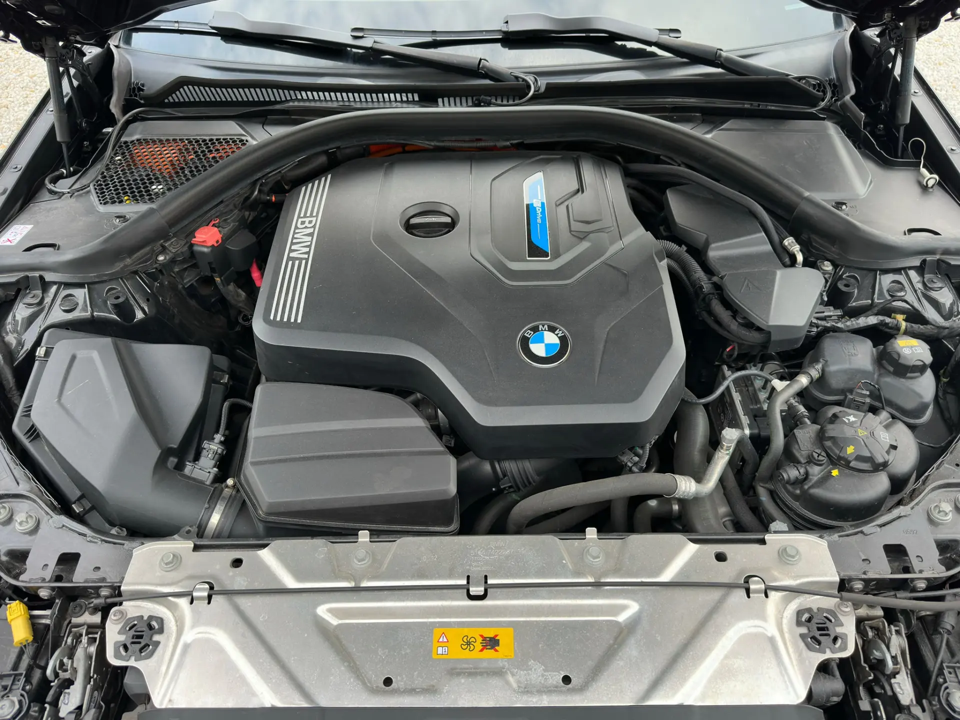BMW 320 e Line Sport Auto 25