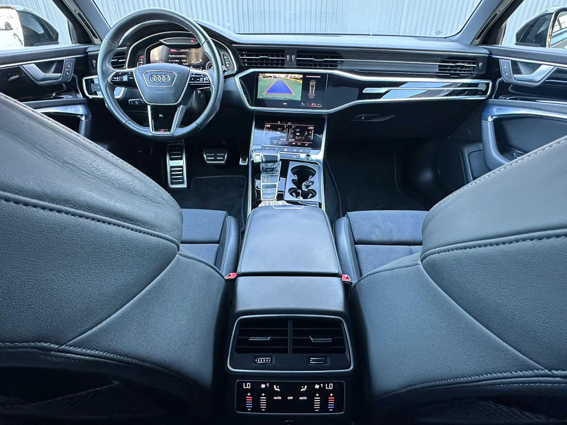 Audi A6 Avant 40 TDI S line S tronic 10