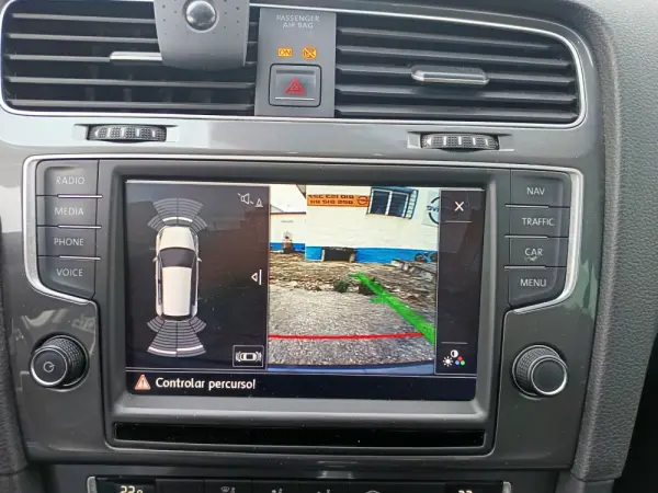 Volkswagen e-Golf AC/DC 25