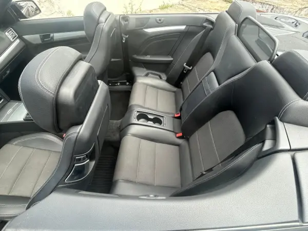 Mercedes-Benz E 220 BlueTEC Auto 17