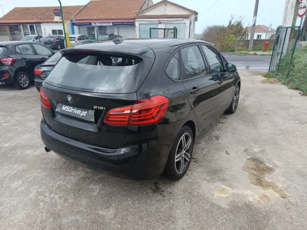 BMW 218 Active Tourer i Sport Line 5