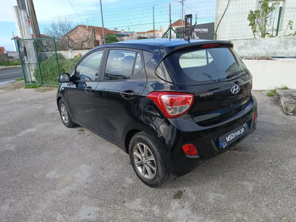 Hyundai i10 1.0 Urban 3