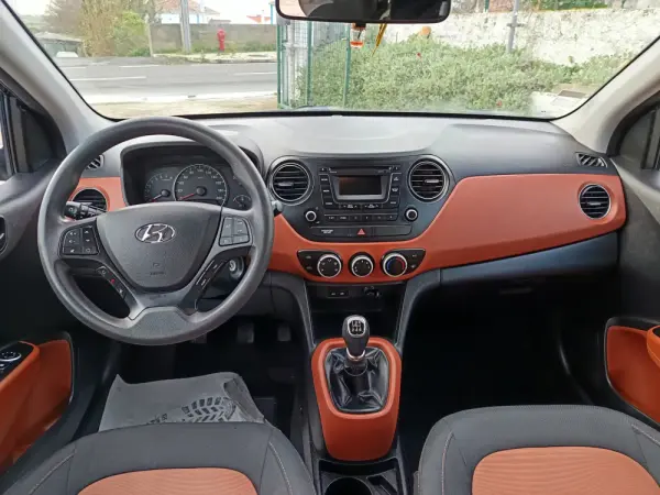 Hyundai i10 1.0 Urban 16