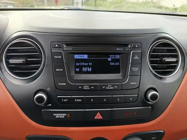 Hyundai i10 1.0 Urban 23