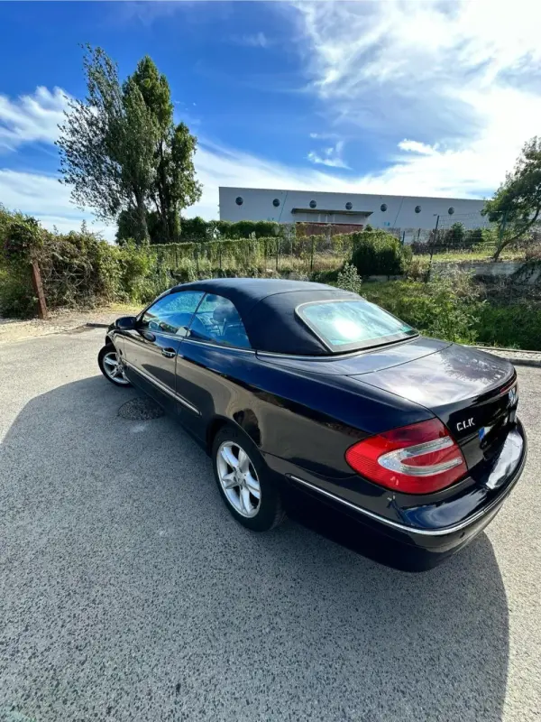 Mercedes-Benz CLK 200 K Avantgarde Aut. 2