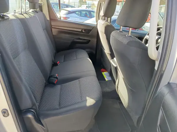 Toyota Hilux 2.4 D-4D 4WD Challenge 13