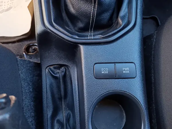 Toyota Hilux 2.4 D-4D 4WD Challenge 26