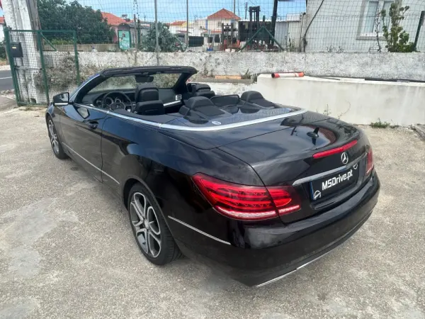 Mercedes-Benz E 220 BlueTEC Auto 13