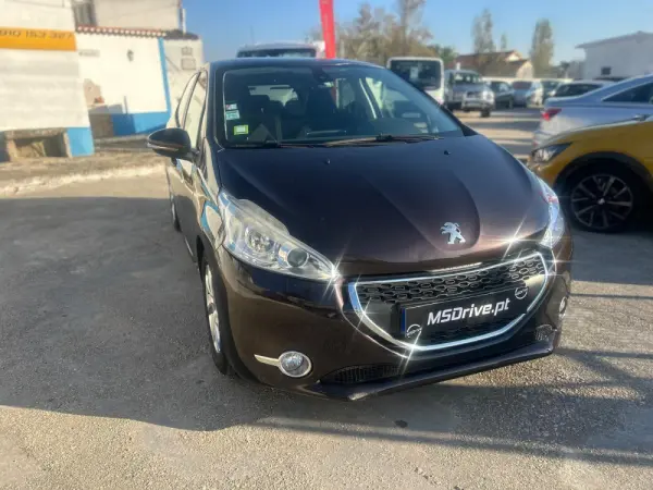 Peugeot 208 1.4 VTi Access 8