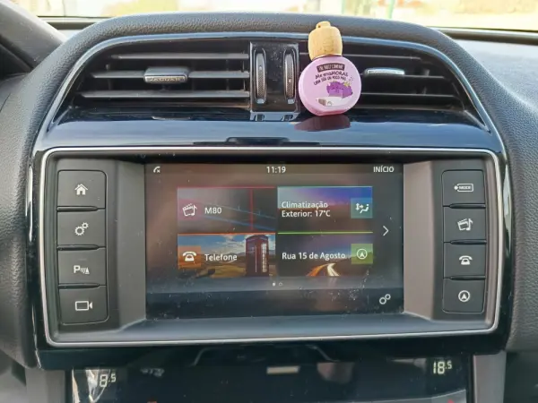 Jaguar F-Pace 2.0 i4D Prestige AWD 26