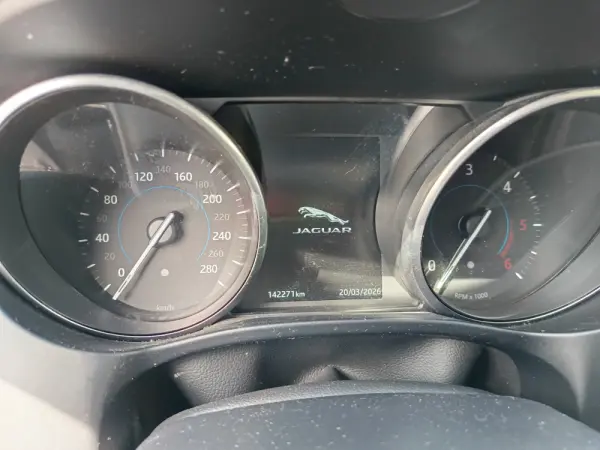 Jaguar F-Pace 2.0 i4D Prestige AWD 23