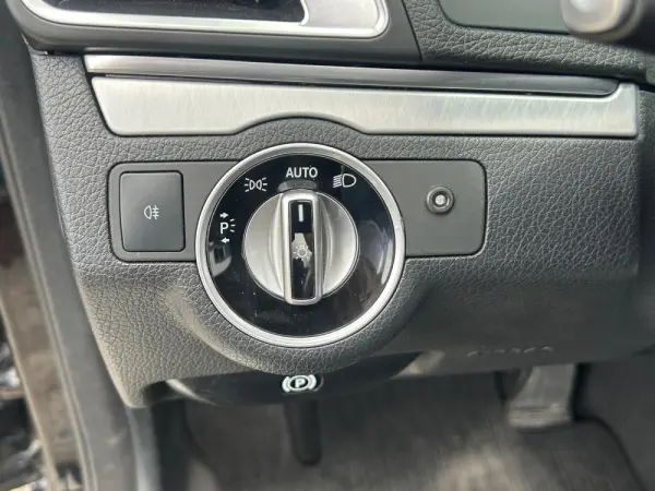 Mercedes-Benz E 220 BlueTEC Auto 21