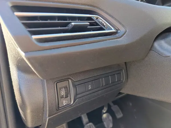 Peugeot 308 1.5 BlueHDi Active 19