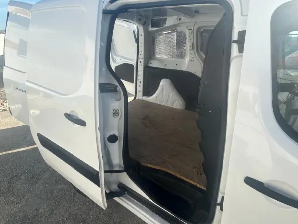 Peugeot Partner 1.6 BlueHDi 100 10
