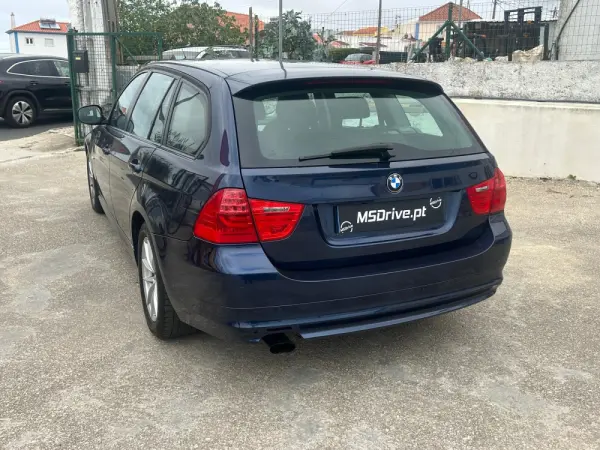 BMW 318 d Auto 7