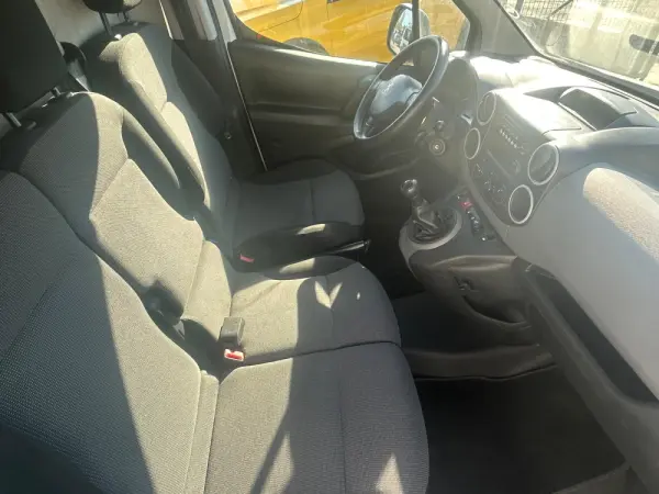 Peugeot Partner 1.6 BlueHDi 100 11