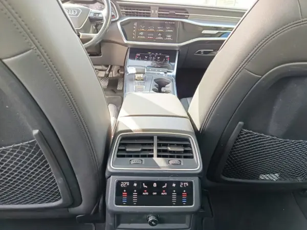 Audi A6 50 TFSI e quattro S tronic design 29