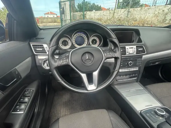 Mercedes-Benz E 220 BlueTEC Auto 19