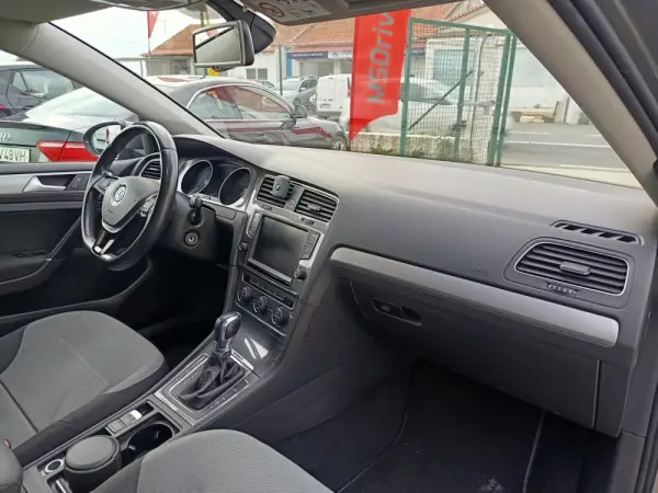 Volkswagen e-Golf AC/DC 15