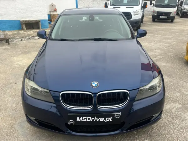 BMW 318 d Auto 2