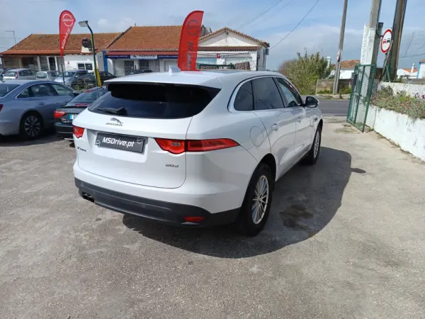 Jaguar F-Pace 2.0 i4D Prestige AWD 5