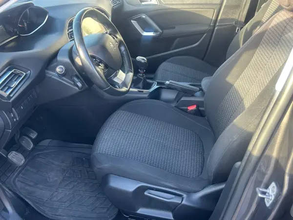 Peugeot 308 SW 1.5 BlueHDi Active 10