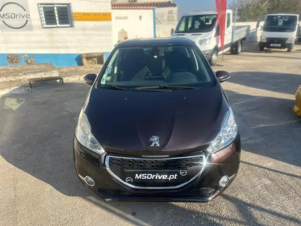 Peugeot 208 1.4 VTi Access 9