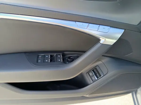 Audi A6 50 TFSI e quattro S tronic design 21