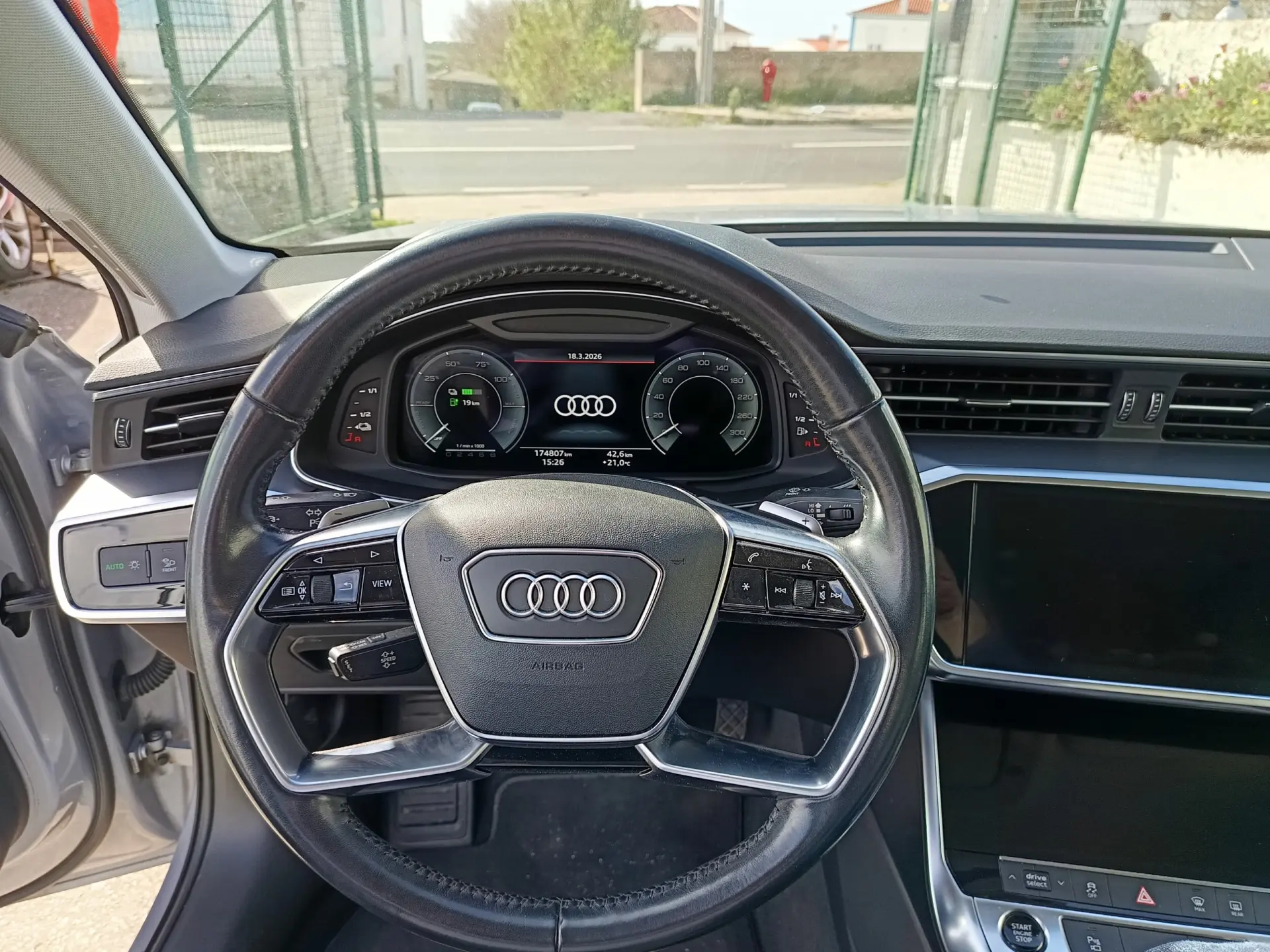 Audi A6 50 TFSI e quattro S tronic design 23