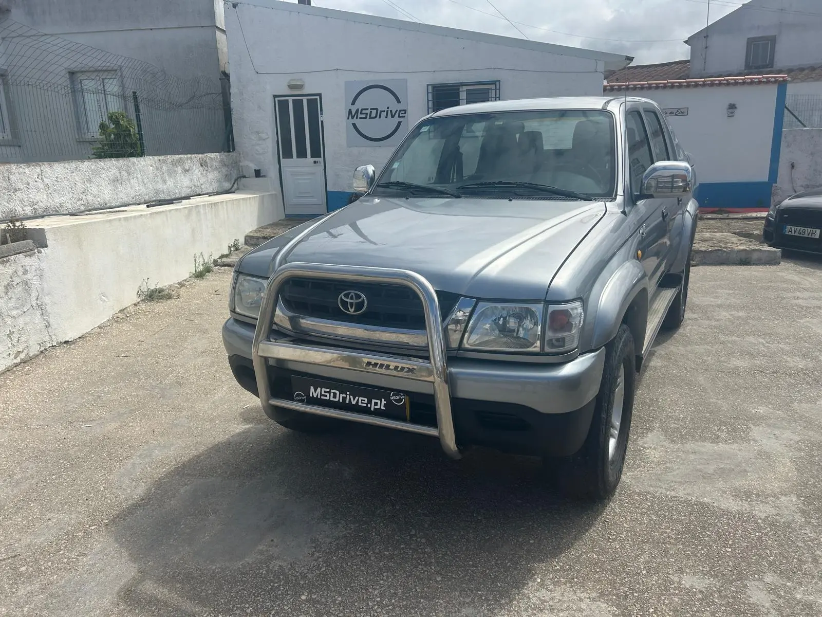 Toyota Hilux 2.5 D4-D Tracker 3