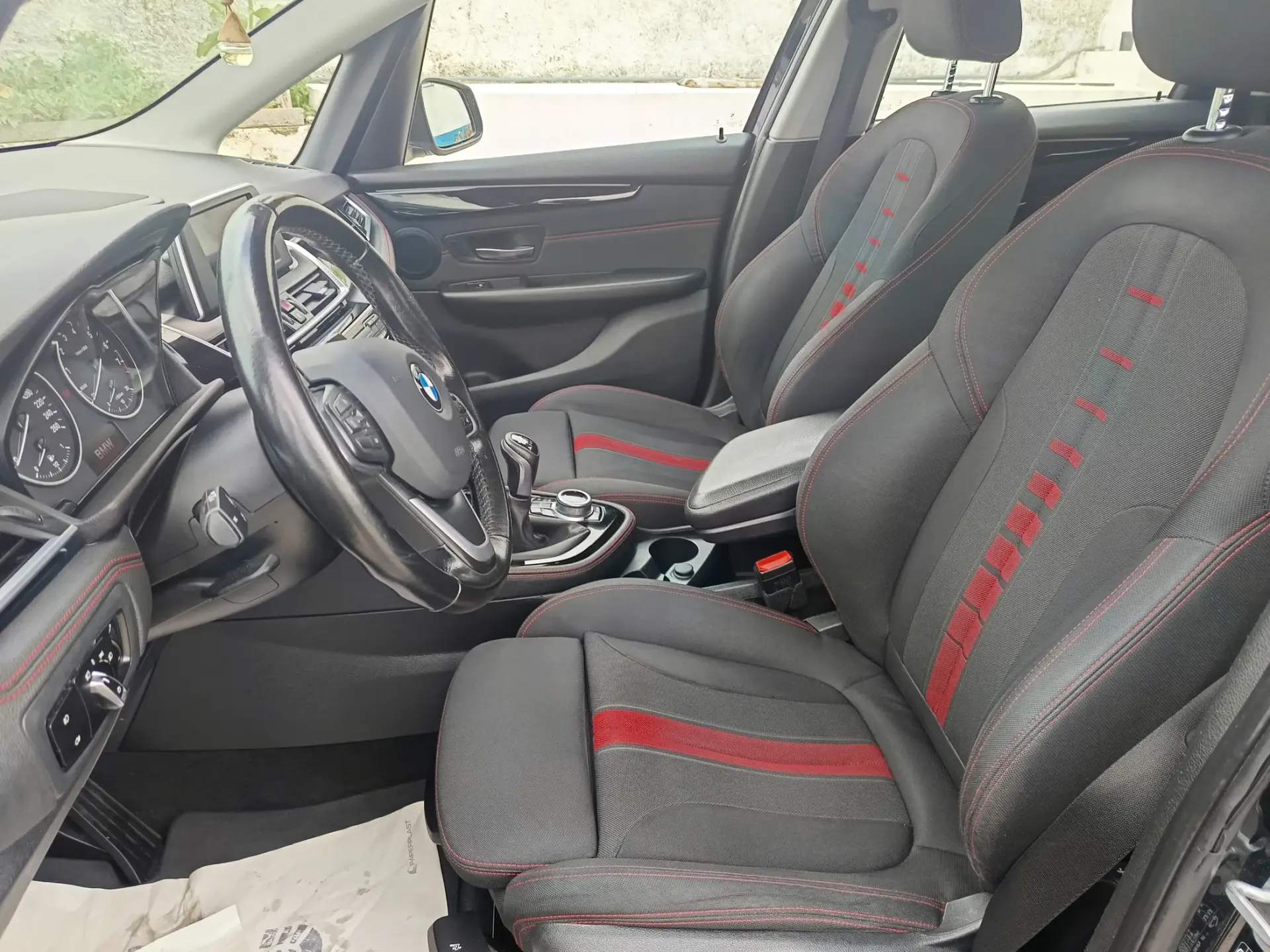 BMW 218 Active Tourer i Sport Line 8