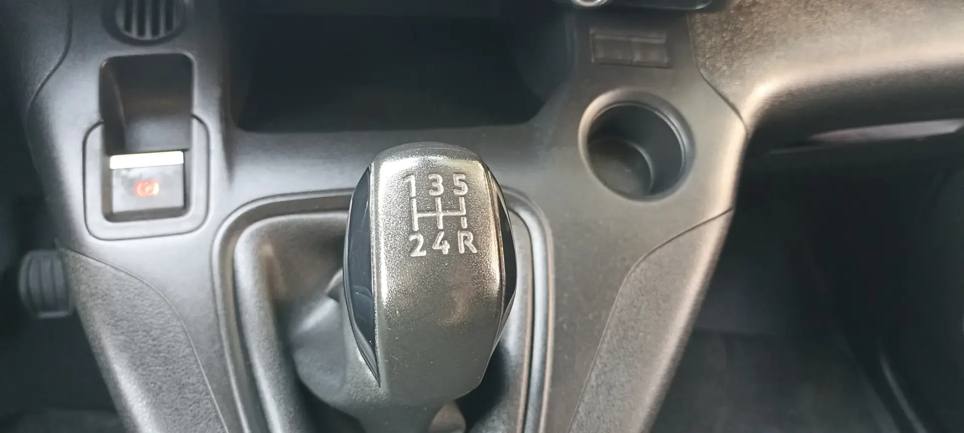 Peugeot Partner 1.5 BlueHDi Pro Longa 28