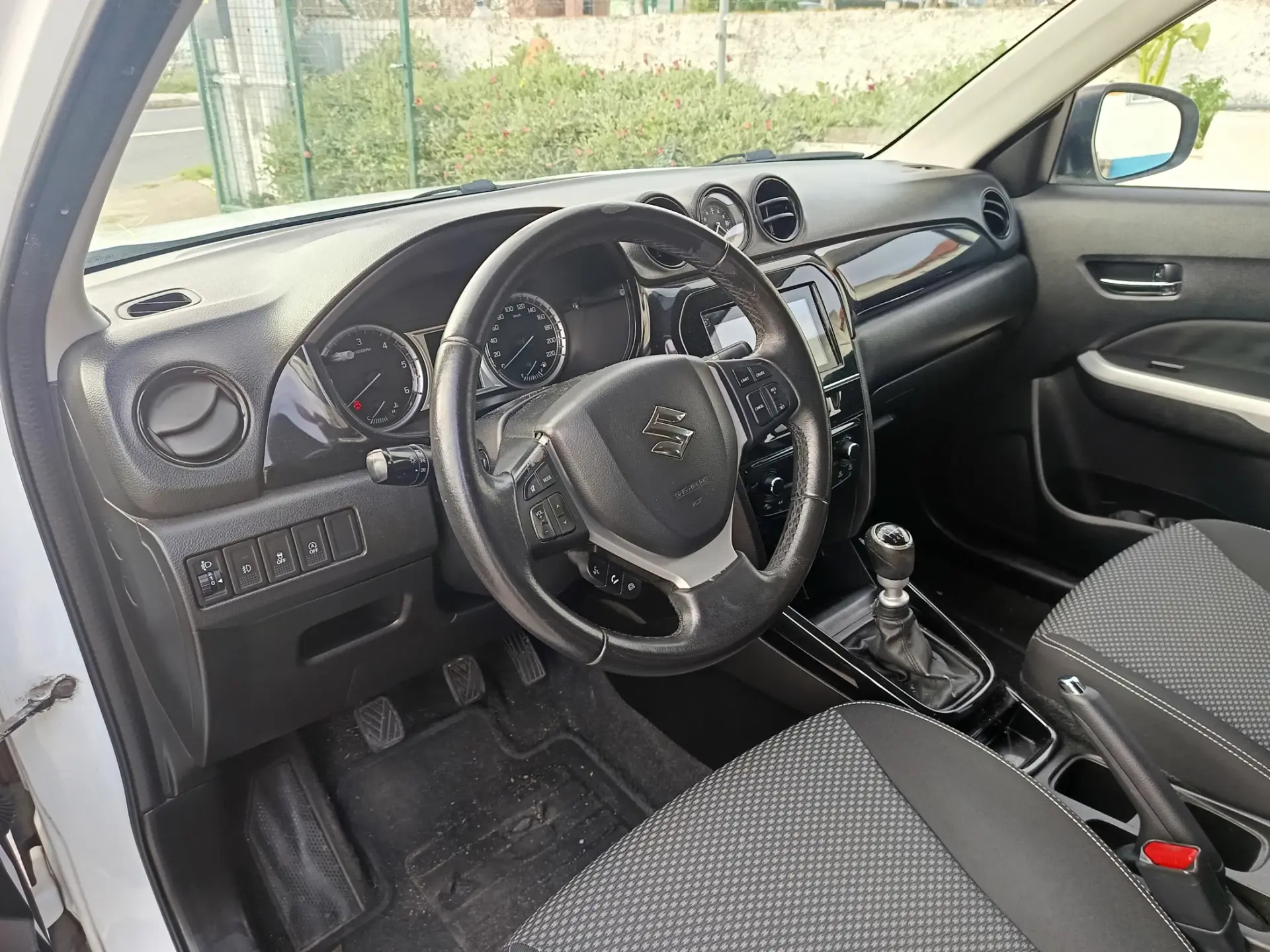 Suzuki Vitara 1.6 DDiS GLX 9