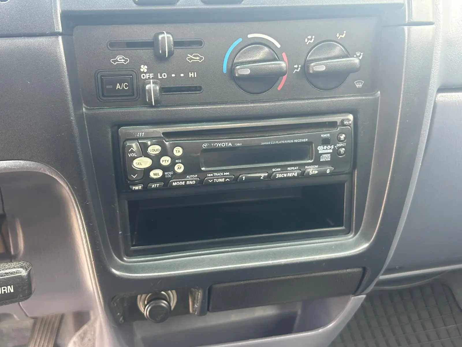 Toyota Hilux 2.5 D4-D Tracker 17