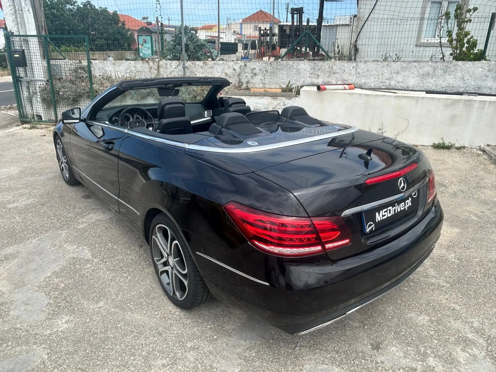 Mercedes-Benz E 220 BlueTEC Auto 13