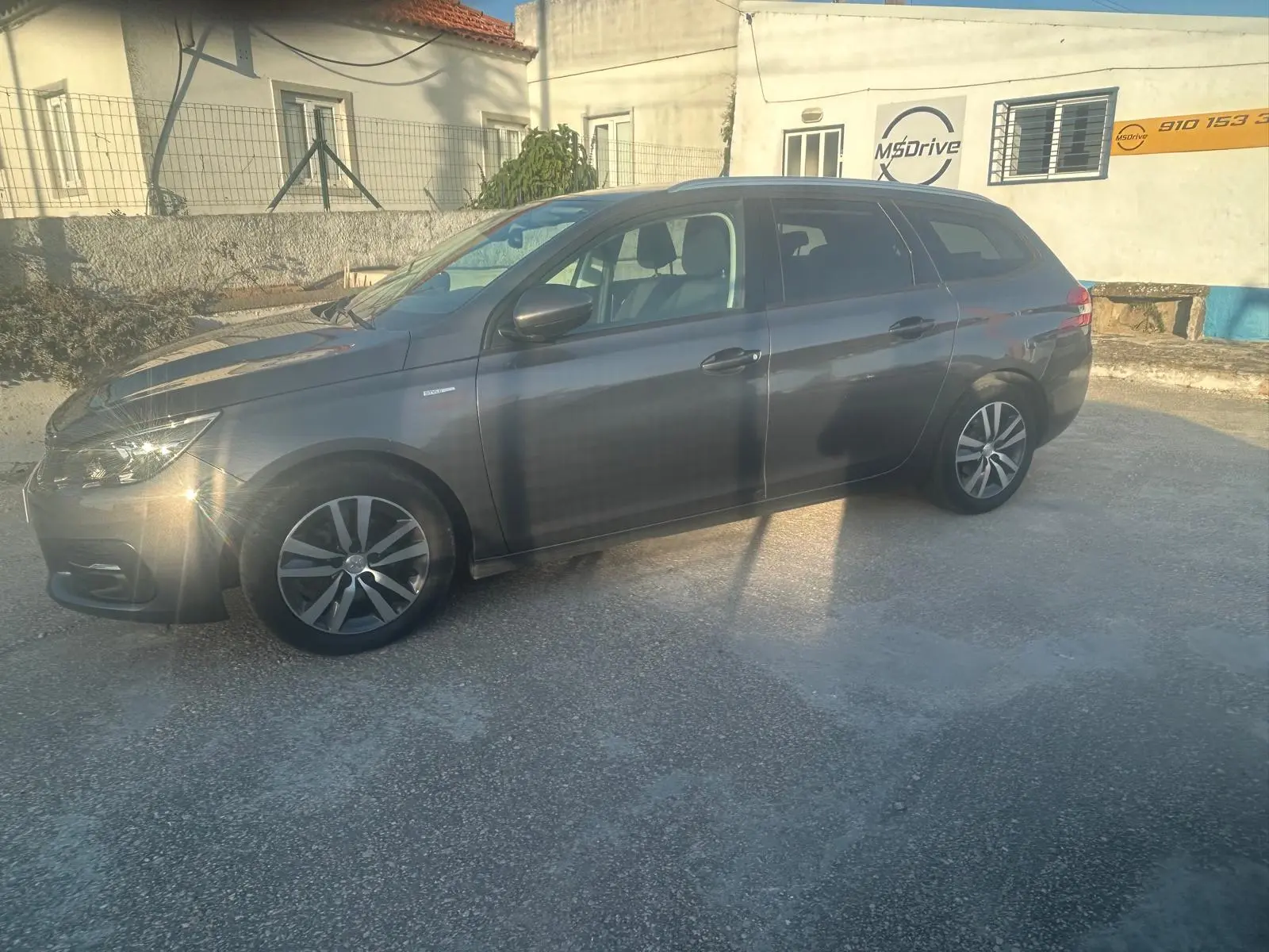 Peugeot 308 SW 1.5 BlueHDi Active 2