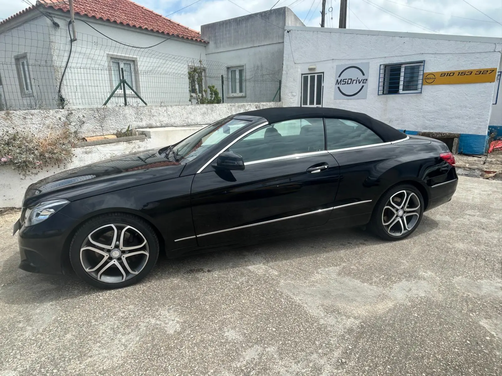 Mercedes-Benz E 220 BlueTEC Auto 1