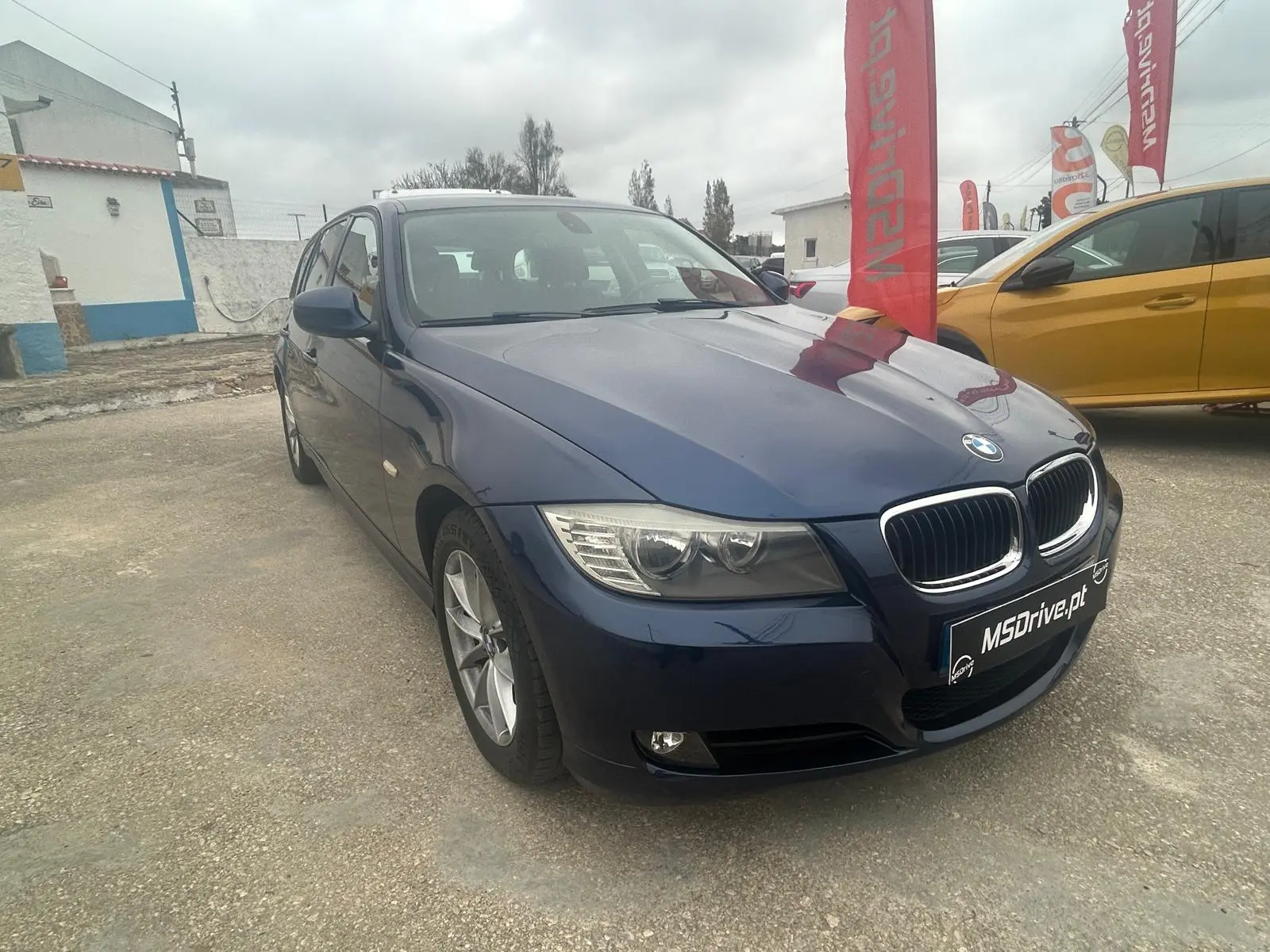 BMW 318 d Auto 3