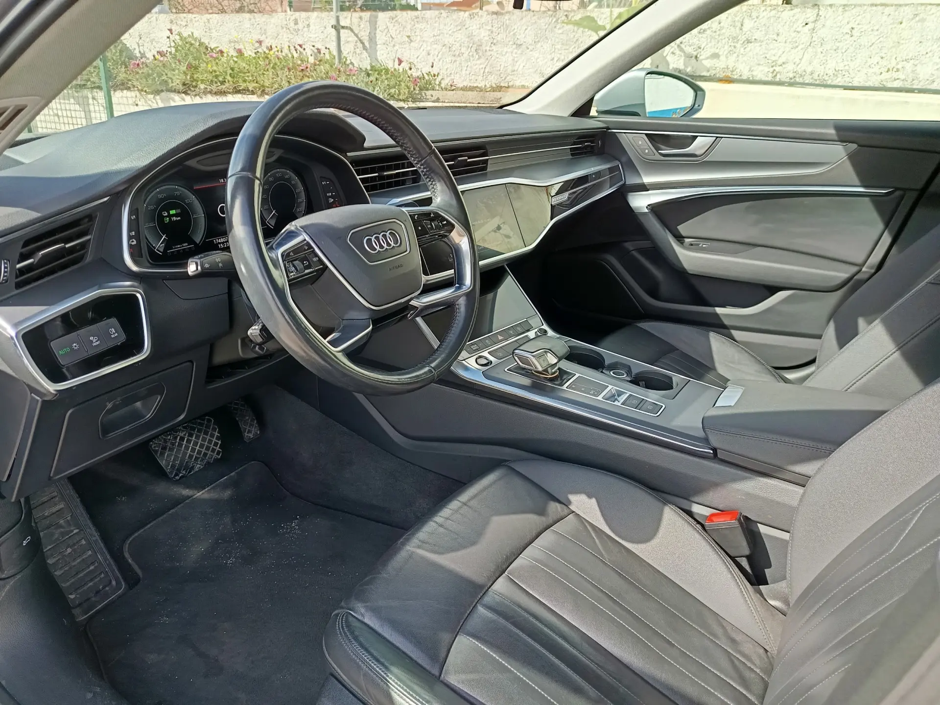 Audi A6 50 TFSI e quattro S tronic design 11