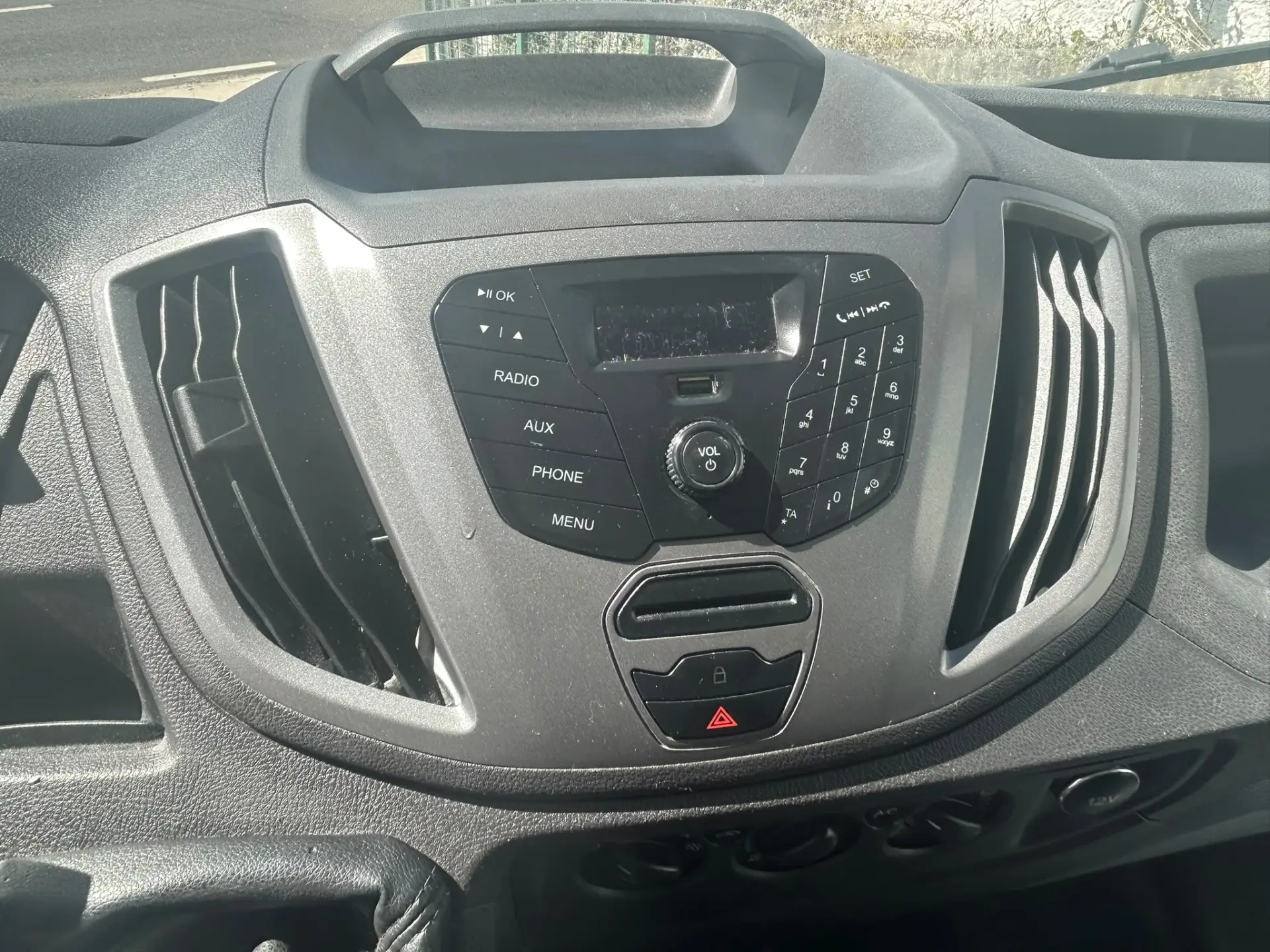 Ford Transit Outro 18
