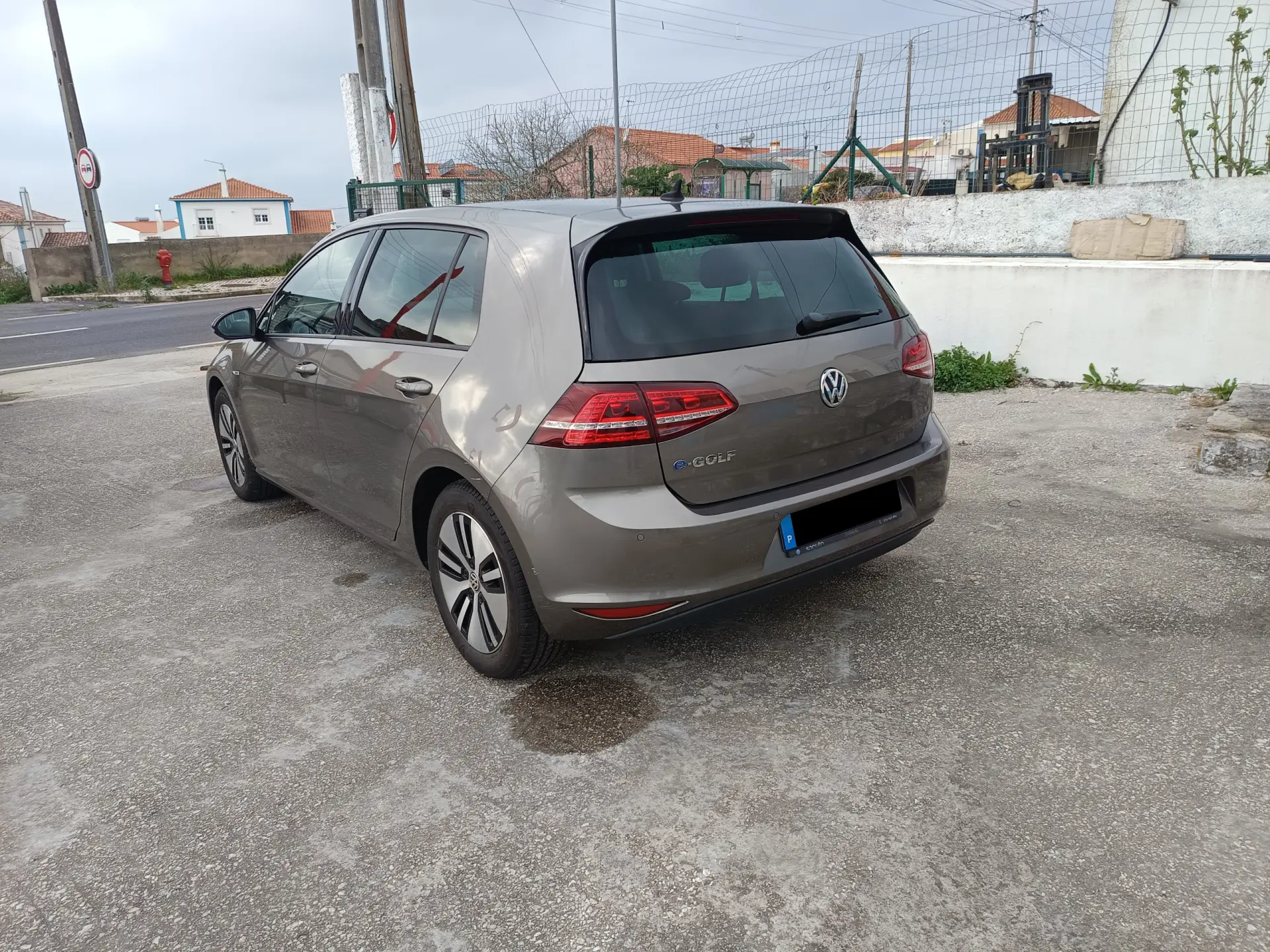 Volkswagen e-Golf AC/DC 3