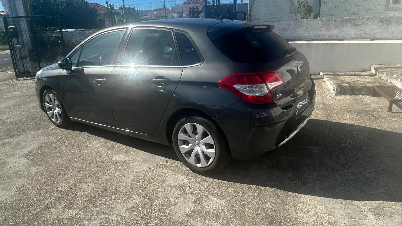 Citroen C4 1.6 e-HDi Exclusive CMP6 4