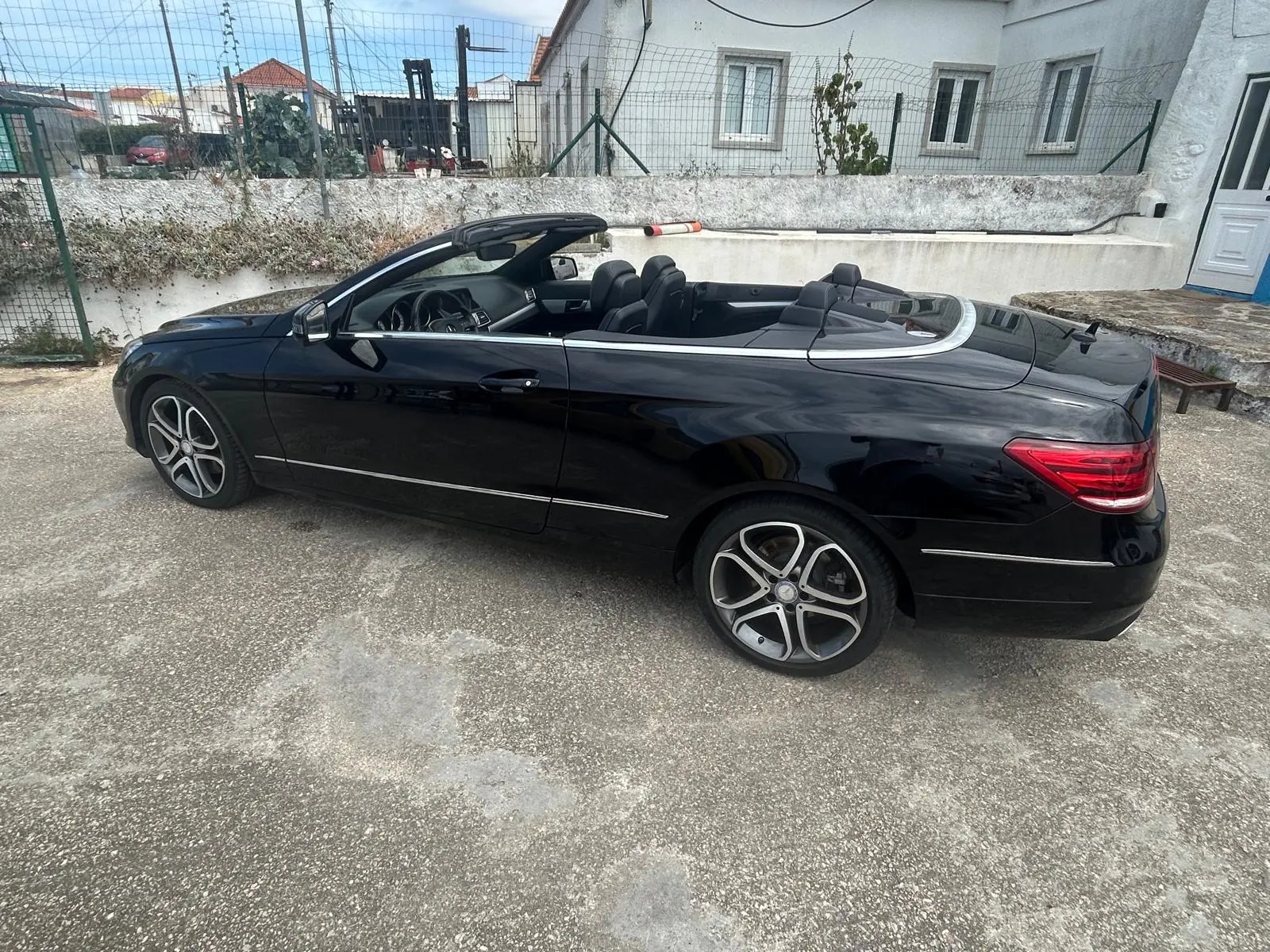 Mercedes-Benz E 220 BlueTEC Auto 12
