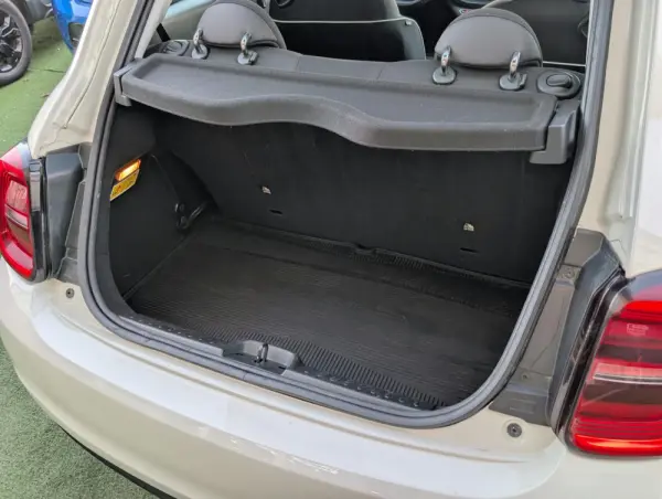 Fiat 500e 42kWh 8