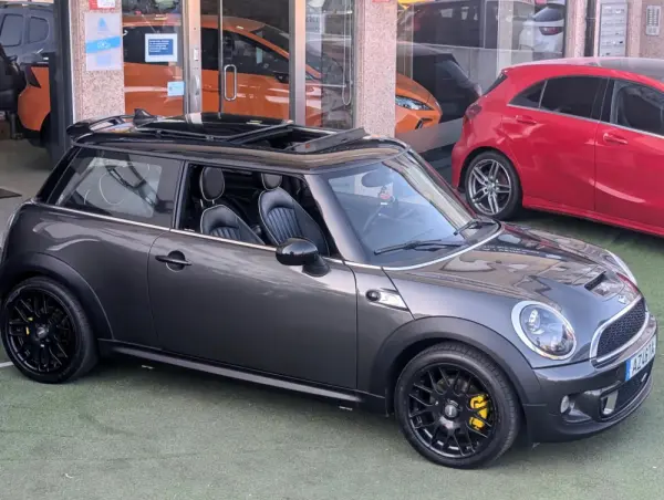 MINI 3 Portas Cooper SD 4