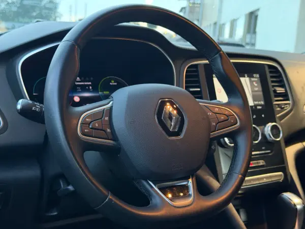 Renault Mégane Sport Tourer 1.6 E-Tech Plug-In Limited 19