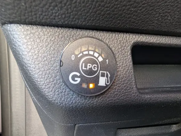 Renault Clio 1.0 TCe Zen Bi-Fuel 14