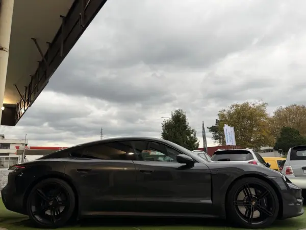 Porsche Taycan 4S Bateria Performance Plus 4